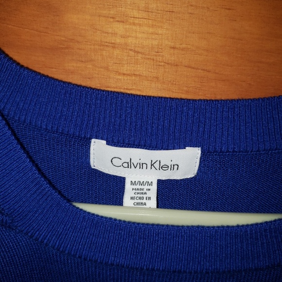 Sweater - Picture 4 of 4